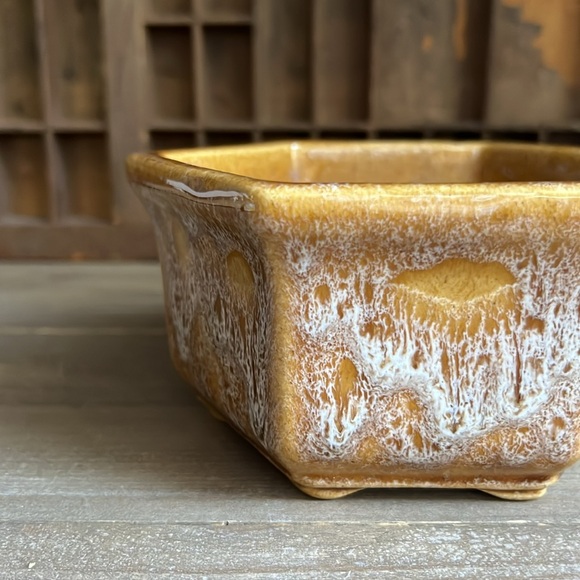 VTG Haegar Small Planter - Picture 4 of 9